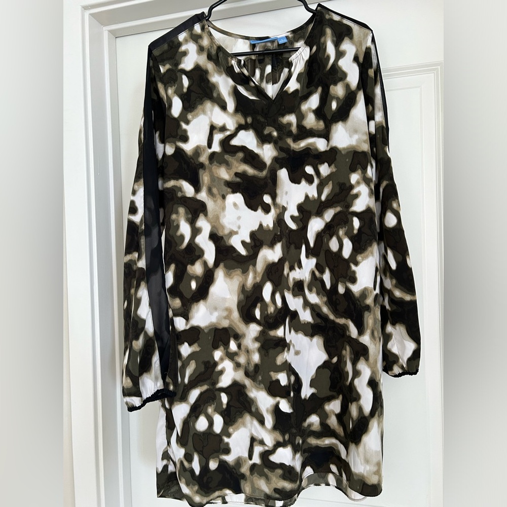 Simply Vera Wang long sleeve dress / with pockets - large